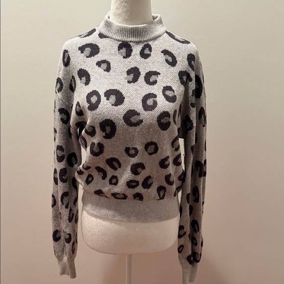 Abercrombie & Fitch Sweaters - Abercrombie & Fitch Cowl Neck Sweater in Gray and Black size Xs